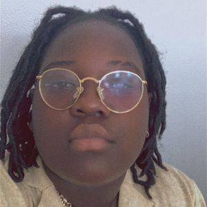 Meet your Posher, Isabelle